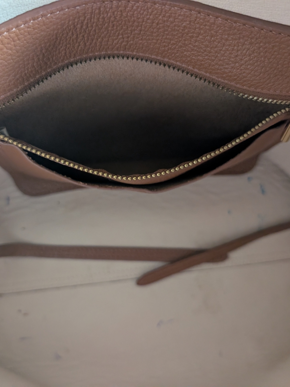Cuyana Brown Leather Tote Bag - Classic Structured Tote - Picture 8 of 10